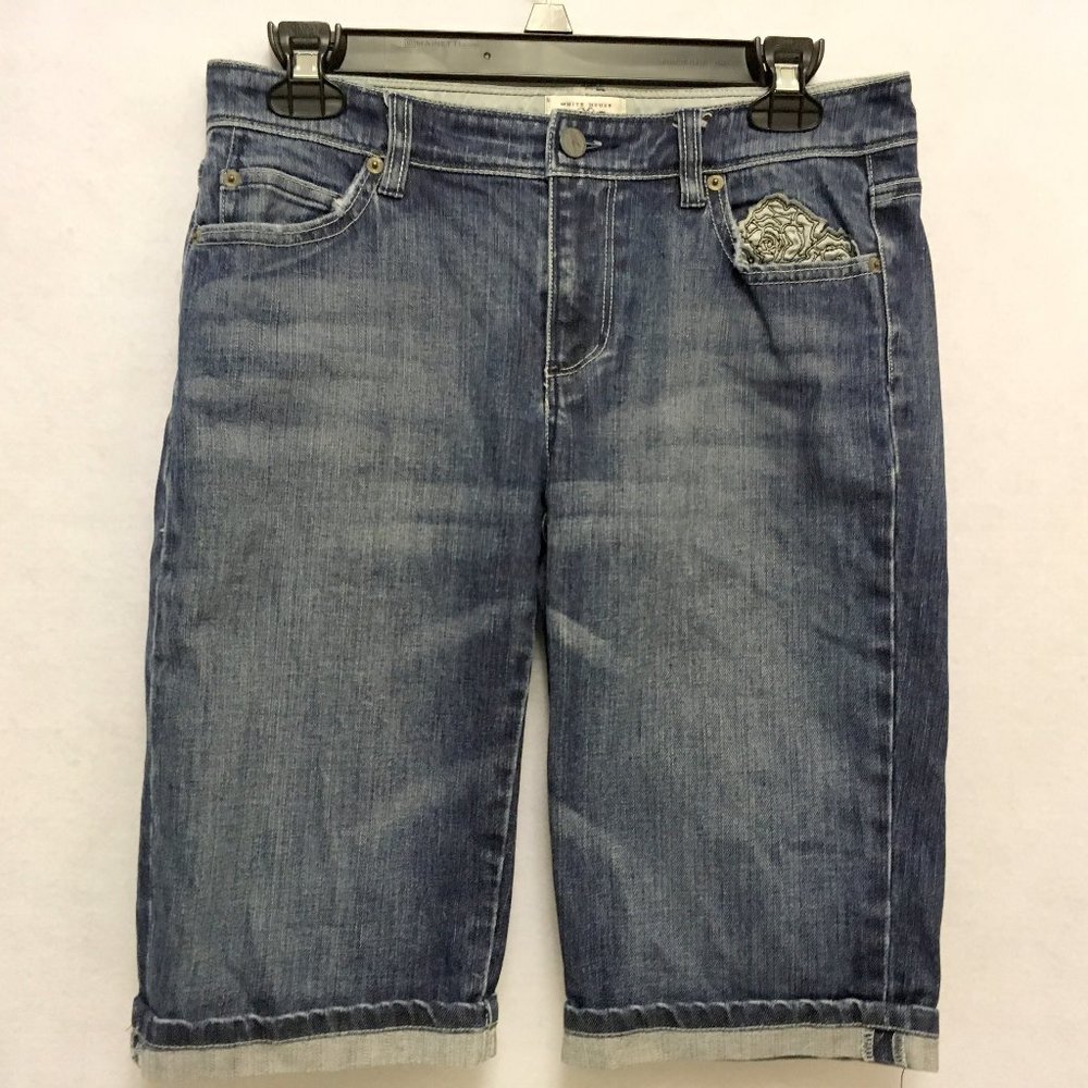White House/Black Market Bermuda Size 4 Shorts
